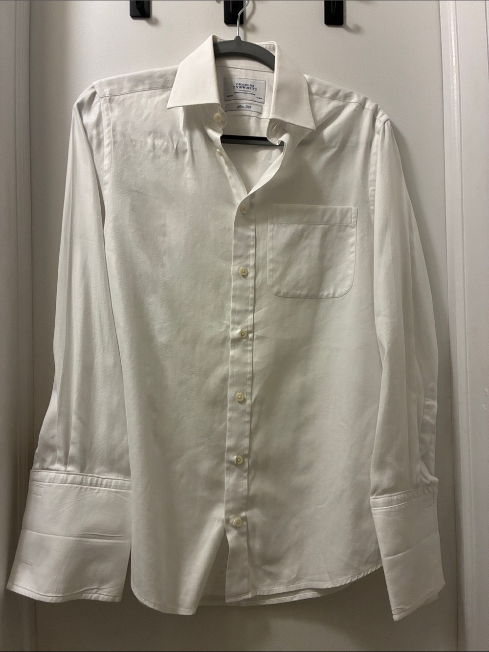 Charles Tyrwhitt White Men's Dress Shirt - Classic Button-Down